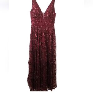 Faeriesty S burgundy sleeveless v neck rhinestone embellished gown NEW